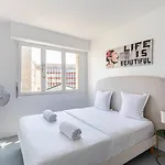 Guestready - Elegant Stay With Private Balcony